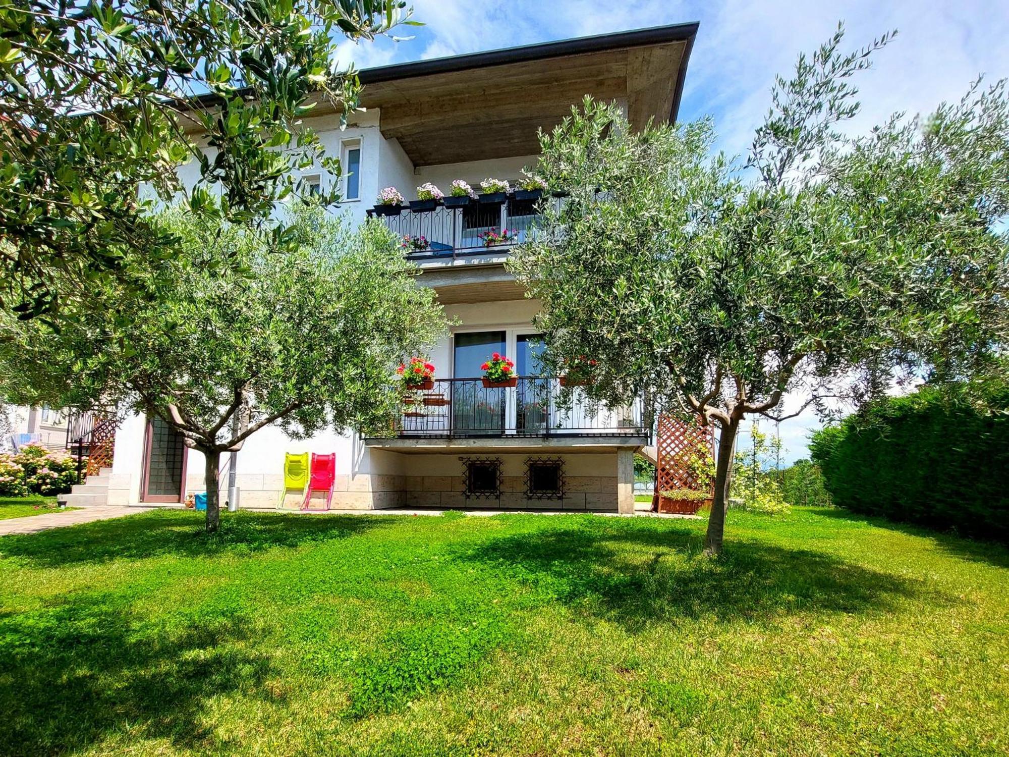 Villa Dolcitalia Tra Gardaland E Le Terme Di Cola Lazise מראה חיצוני תמונה